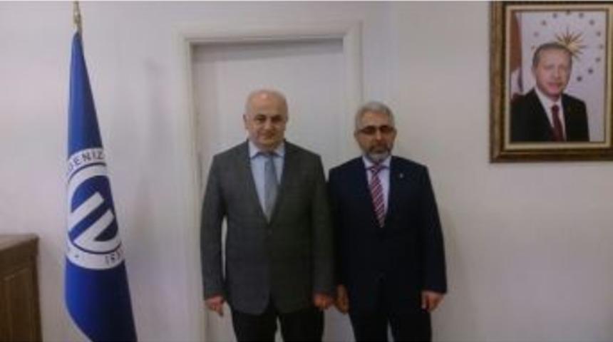 Mahir K&uuml;&ccedil;&uuml;k&rsquo;ten Kt&uuml; Rekt&ouml;r&uuml; Baykal&rsquo;a Ziyaret