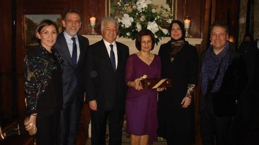 Bursa&rsquo;dan Paris&rsquo;e Kumaştan K&ouml;pr&uuml;