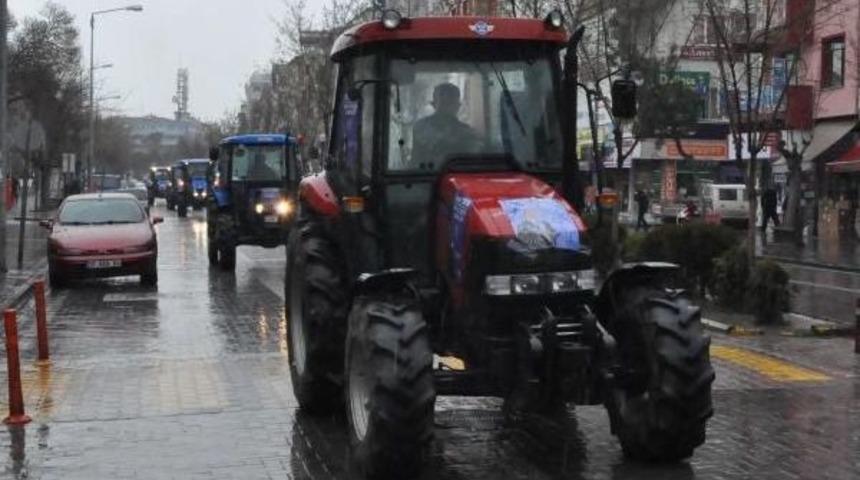 Trakt&ouml;r Konvoyuyla Se&ccedil;im Turu