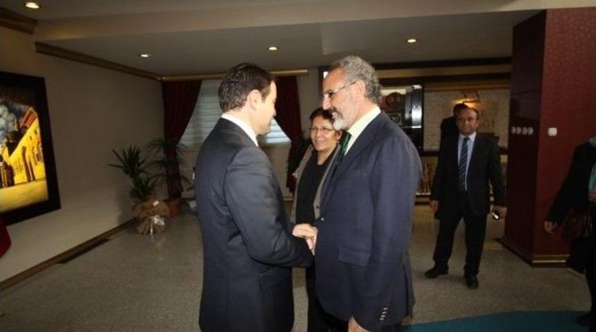 Belediye Başkanı Sakık&rsquo;tan Vali Işın&rsquo;a Ziyaret