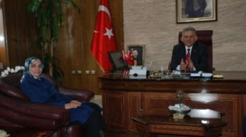 Ak Parti Kayseri Milletvekili Aday Adayı Hatice Kurt: