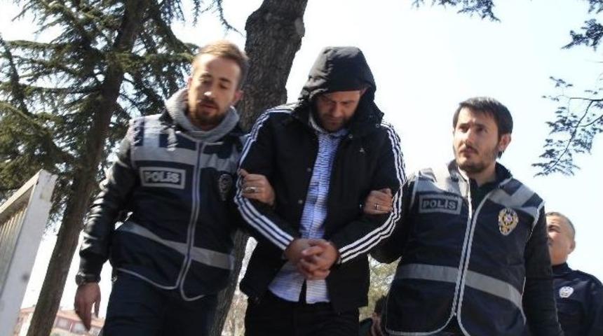 Kadınları Evlilik Vaadiyle Kandırıp Dolandıran Ş&uuml;pheli Otogarda Yakalandı