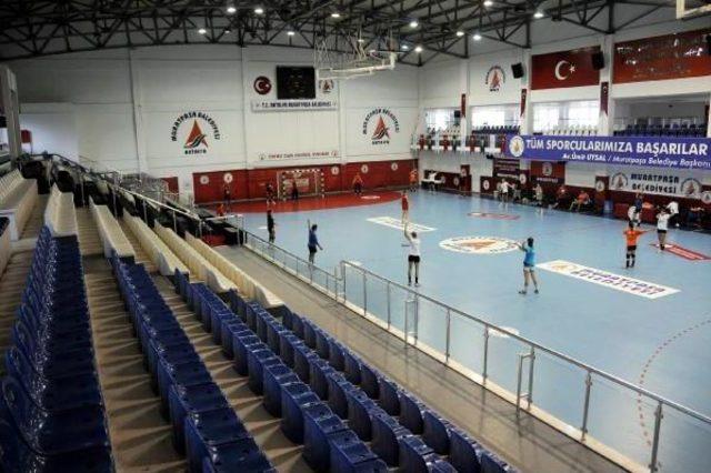 Muratpaşa Belediyespor'a Avrupa Kupası'nda Salon Şoku