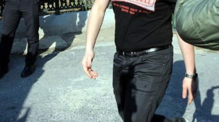 &Uuml;niversitede Kavga; 3 &Ouml;ğrenci Yaralandı