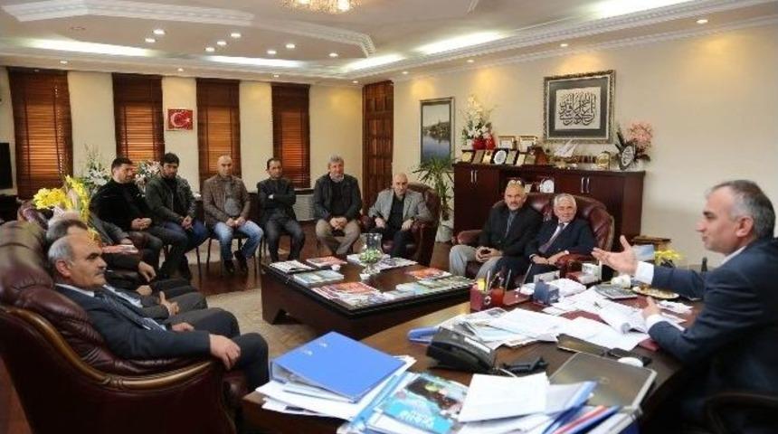 Sakarya Askf &Uuml;yeleri Başkan Yılmazer&rsquo;i Ziyaret Etti