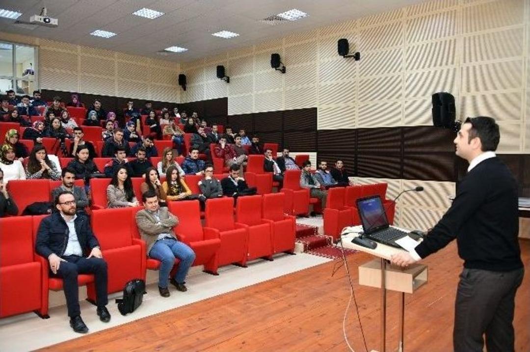 G&uuml;m&uuml;şhane&rsquo;de Futbol Ve İletişim S&ouml;yleşisi