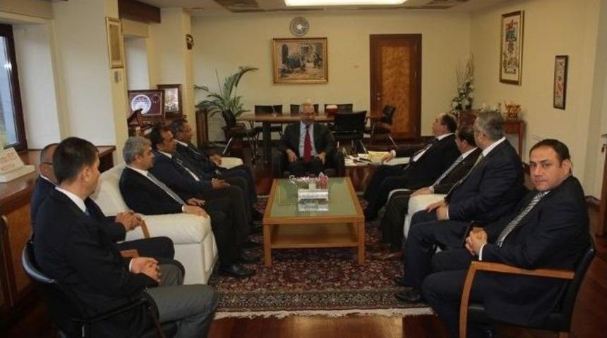 Kmtso Başkanı Karak&uuml;&ccedil;&uuml;k, Ks&uuml; Rekt&ouml;r&uuml;ne &Ouml;zel Ziyaret