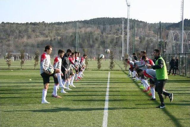 Ümit Milli Futbol Takımı Riva'da Çalışmalarını Sürdürdü