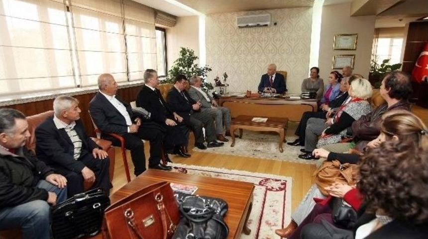 Esat Sakinleri Yaşar&rsquo;ı Ziyaret Etti