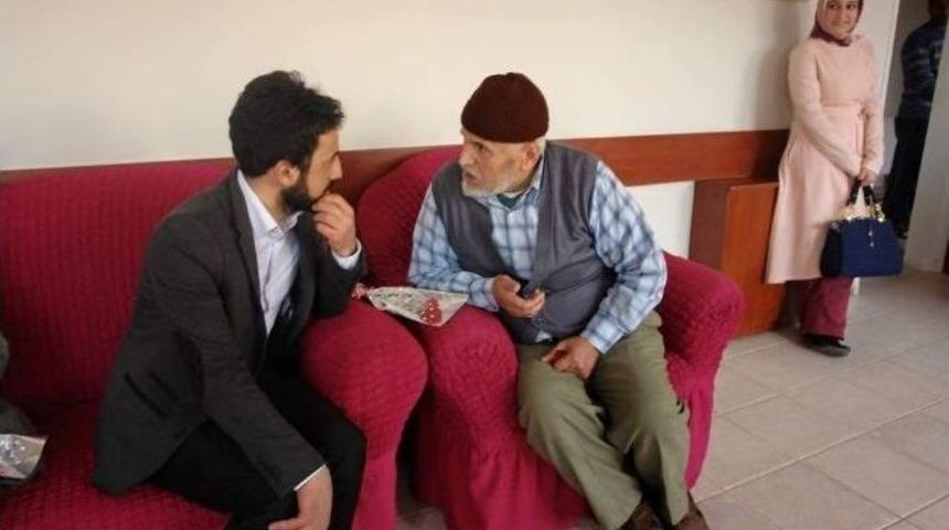 Ak Parti Yozgat Gen&ccedil;lik Kollarından Yaşlılara Ziyaret
