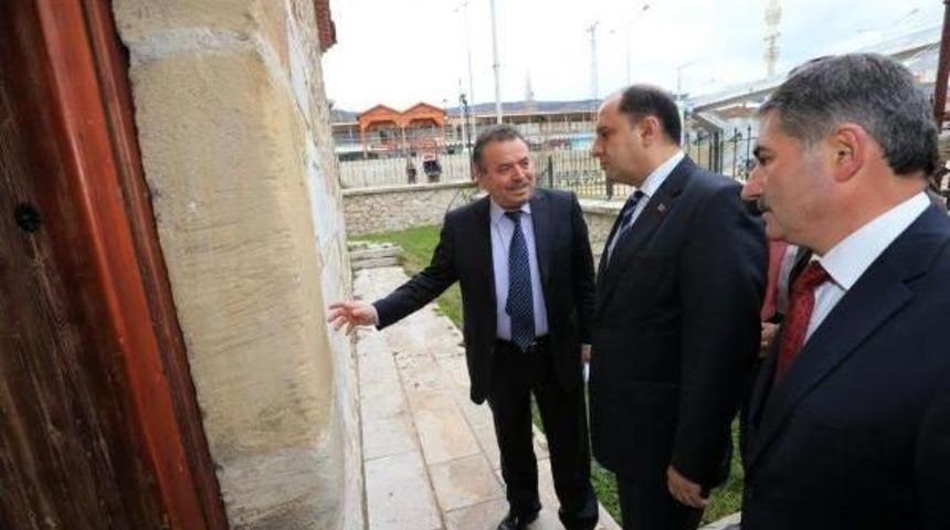 Amasya'da Tarihi Mekanlar Restore Ediliyor