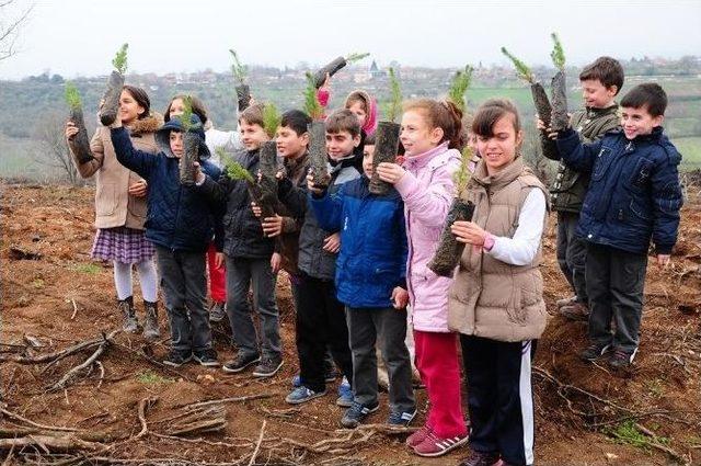 Öğrencilerden 100. Yıl Anısına Hatıra Ormanı