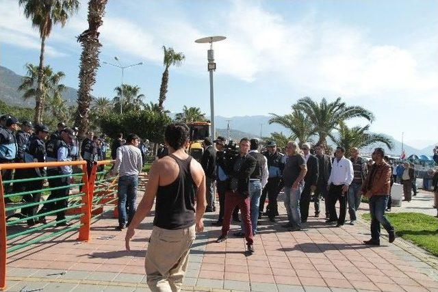 Alanya İskelesi’nde Yıkım Gerginliği