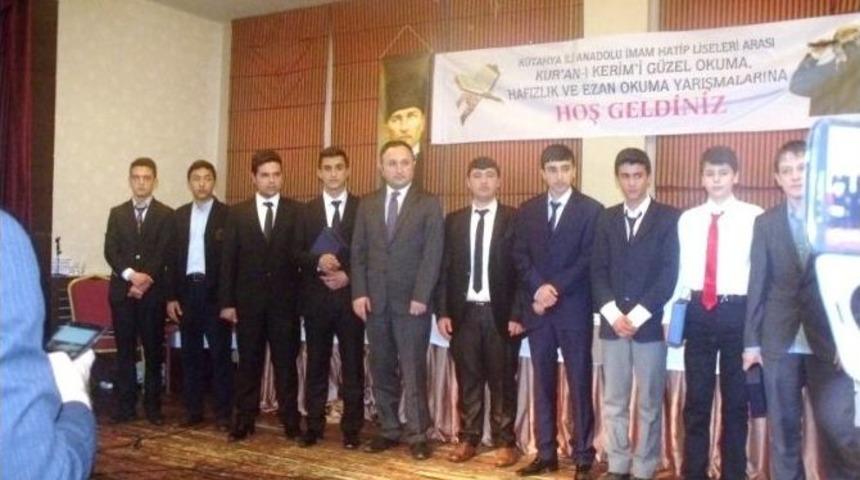 Gediz Anadolu İmam Hatip Lisesi Kuran Okuma Yarışması&rsquo;nda İkinci Oldu