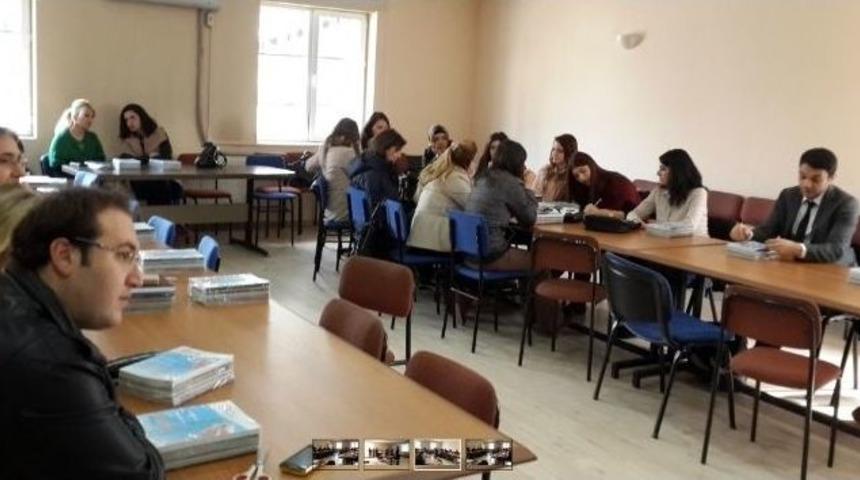 Bağımlılıkla M&uuml;cadele Eğitimi S&uuml;r&uuml;yor