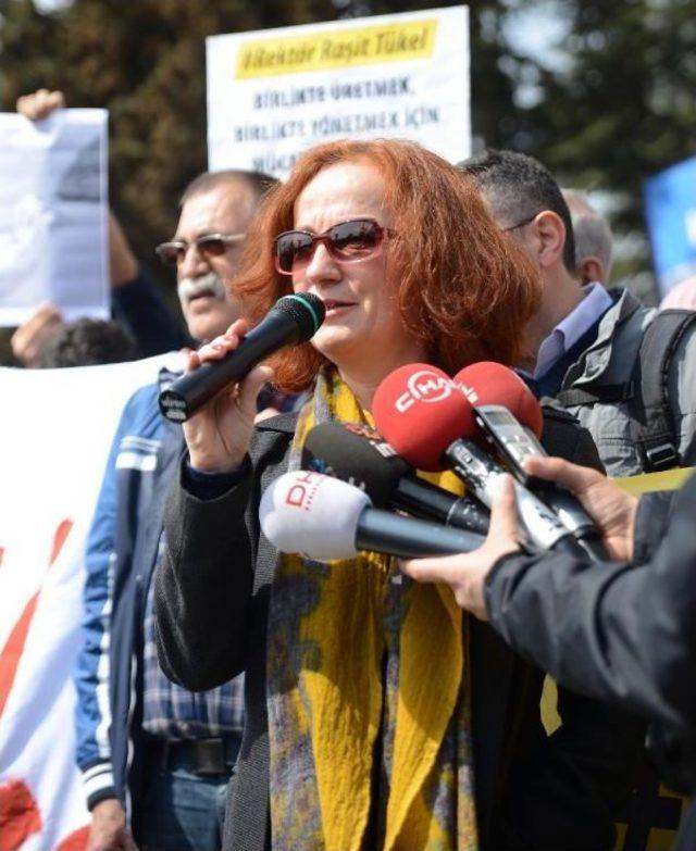 İstanbul Üniversitesi’Nde Raşit Tükel Eylemi