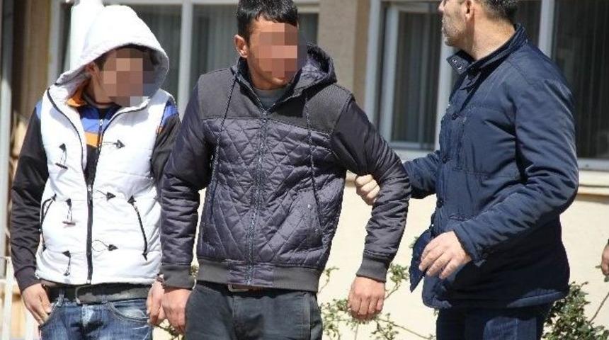 Cinsel İstismardan Ceza Alan 4 Gen&ccedil; Tutuklandı