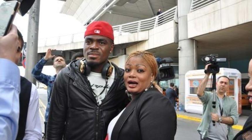 Emenike İstanbul'a D&ouml;nd&uuml;