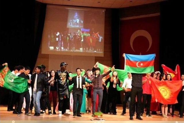 Amasya Üniversitesi’nde Renkli Eğlence