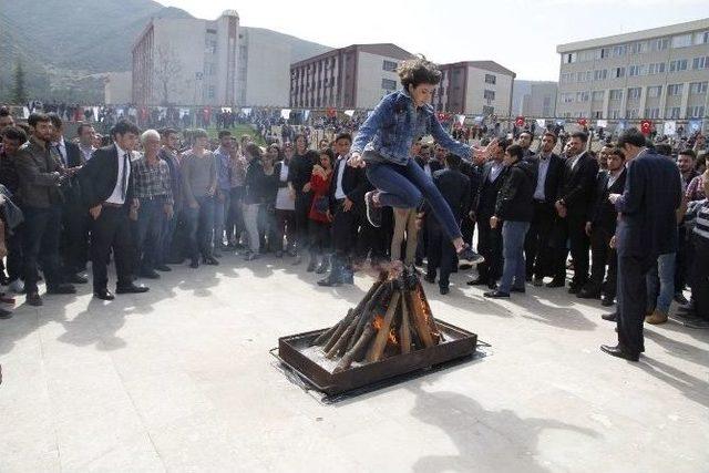 Paü’de Nevruz Coşkusu Yaşandı