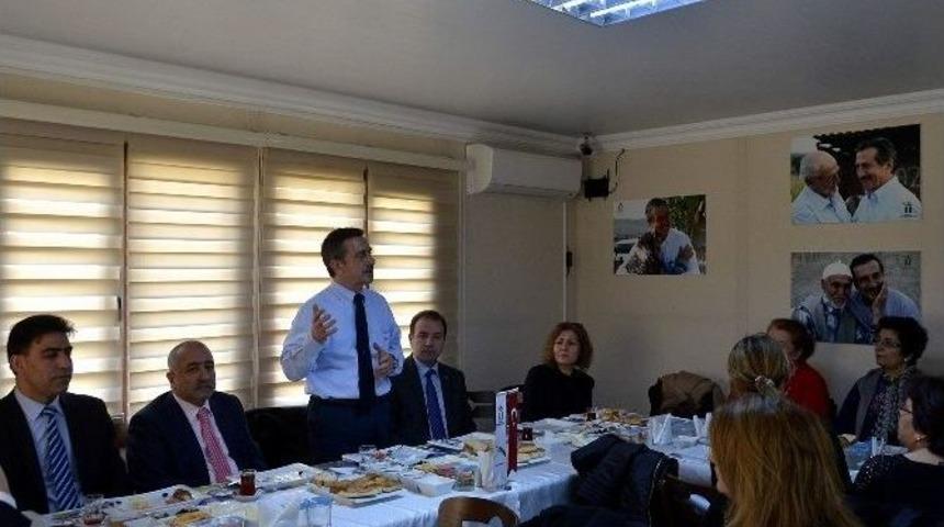 Başkan Ata&ccedil; &Uuml;lk&uuml;c&uuml; İş&ccedil;ilerle Buluştu