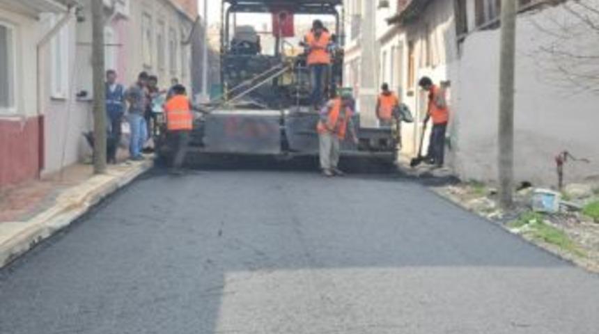 İneg&ouml;l Belediyesi&rsquo;nden Asfalt Hamlesi