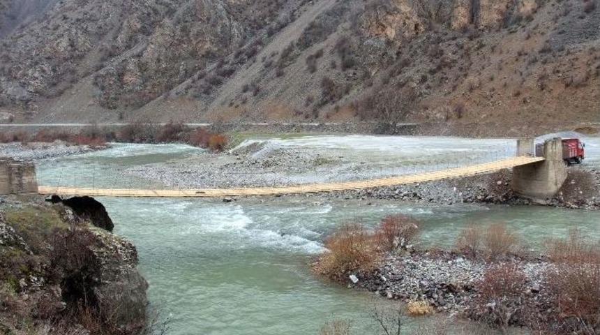 Asma K&ouml;pr&uuml; Yeniden Yapıldı