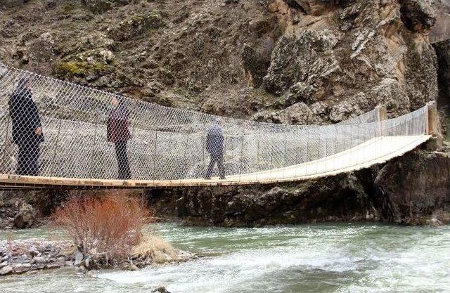 Asma Köprü Yeniden Yapıldı