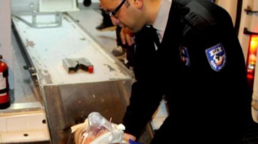 Burdur&rsquo;Da &Ouml;ğrenci Servisi Devrildi: 10 Yaralı