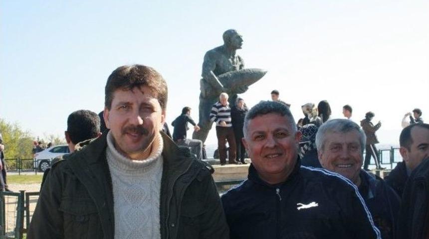 İzmit Belediyesi Oda Başkanlarını &Ccedil;anakkale&rsquo;ye G&ouml;t&uuml;rd&uuml;