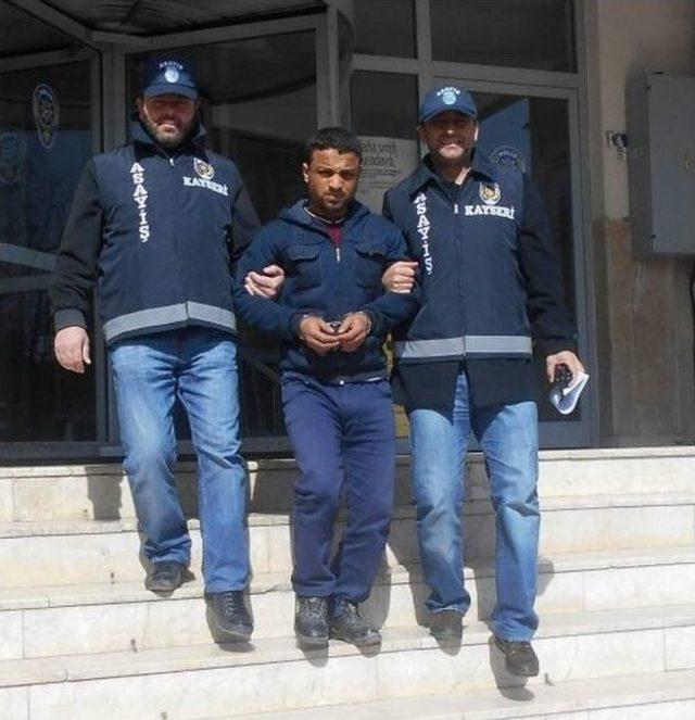 Altınları Sahte Polis Aldı, Ger&ccedil;ek Polis Verdi 1