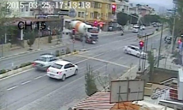 Beton Mikseri Altında Ezilen Anne Ve Karnındaki Bebeği Öldü