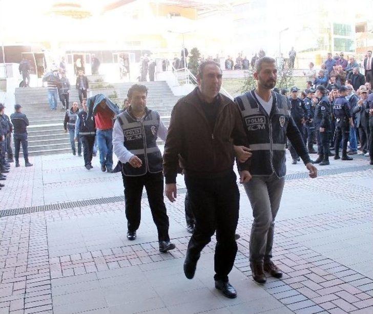 Mersin’deki Yolsuzluk Operasyonu Zanlıları Adliyede G3