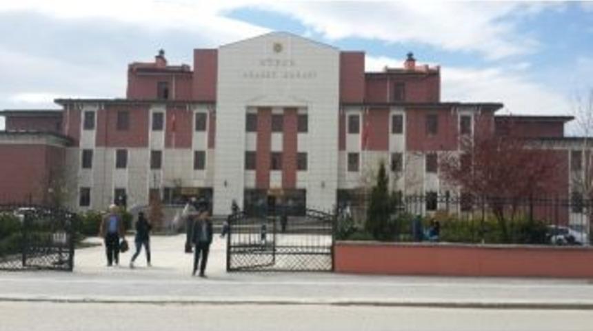 Zekeriya &Ouml;z&rsquo;e "retweet" Davası