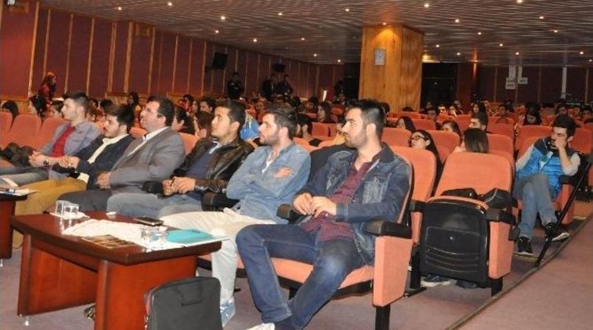 B&uuml;&rsquo;den Konferans