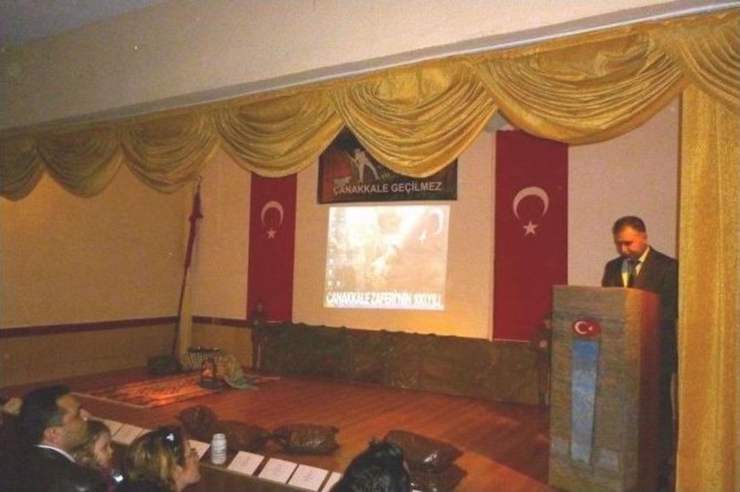 Dokuz Eyl&uuml;l Ortaokulu &Ccedil;anakkale&rsquo;yi Sahneye Taşıdı