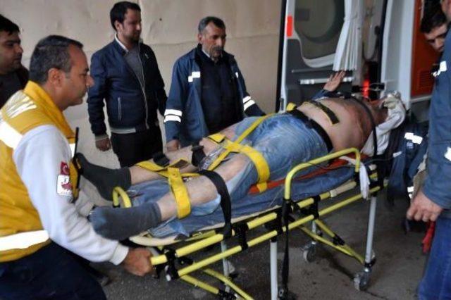 Elektrik Akımına Kapılan Iş&ccedil;iyi Itfaiye Ekipleri Kurtardı 1