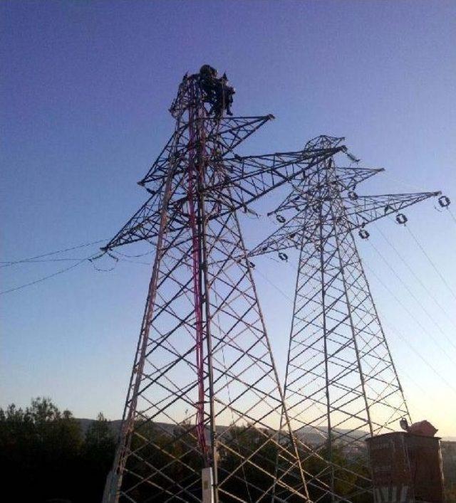 Elektrik Akımına Kapılan Iş&ccedil;iyi Itfaiye Ekipleri Kurtardı 2