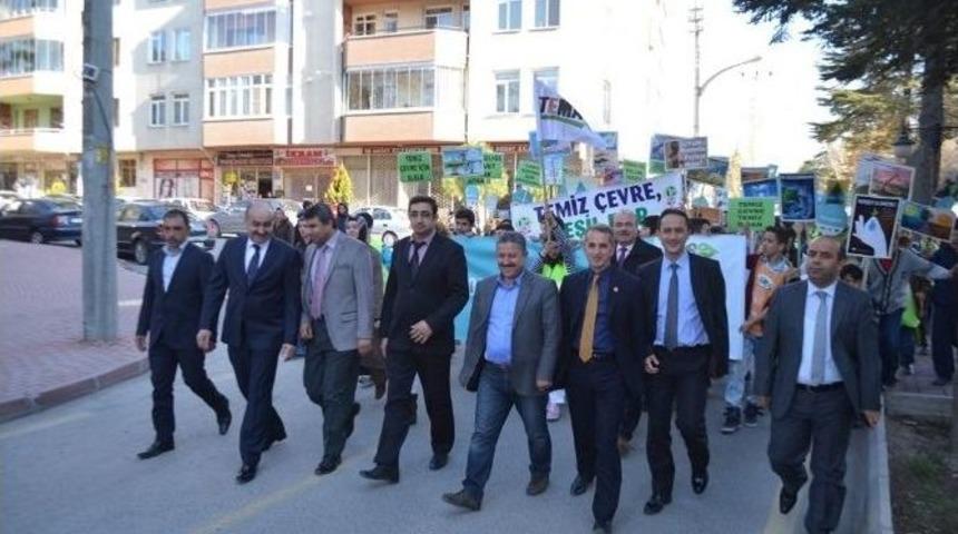 Bor&rsquo;da Temiz &Ccedil;evre Yeşil Bor Y&uuml;r&uuml;y&uuml;ş&uuml;