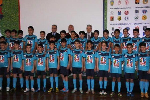 U12 İzmir Cup'a Görkemli Tanıtım