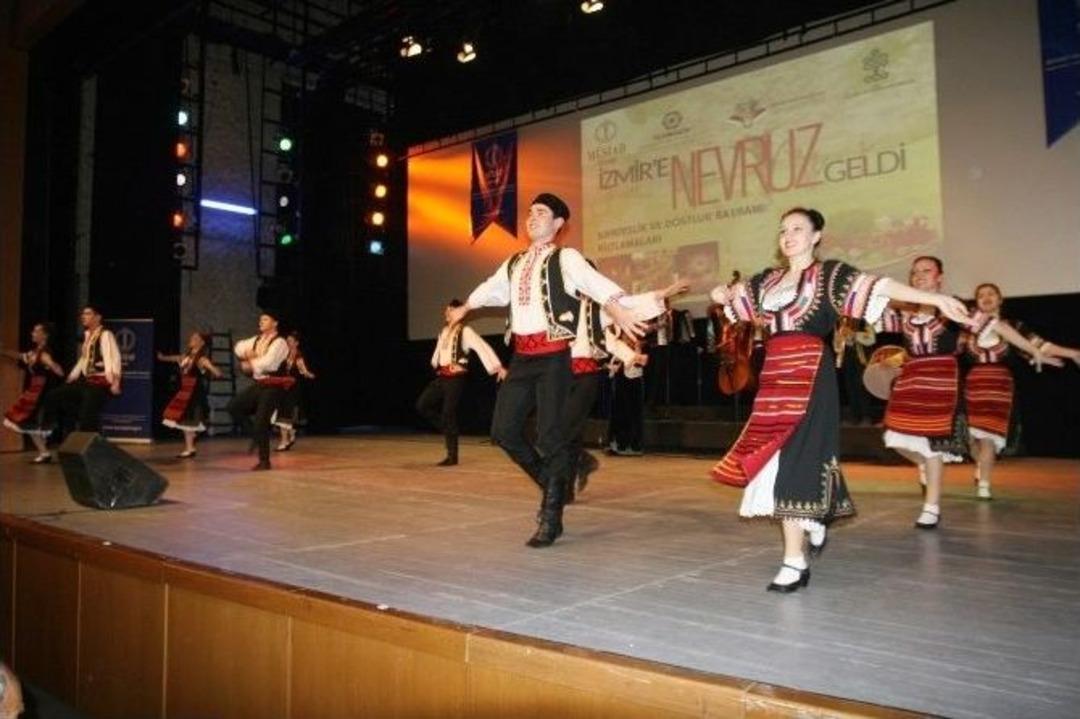 M&uuml;siad Nevruz&rsquo;u İzmir&rsquo;e Getirdi