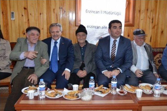 Erzincan’da Dede Ve Torunlar Buluştu