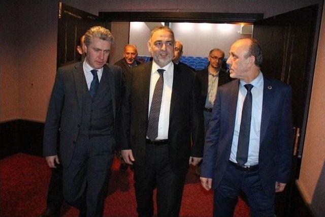 Aday Adayı Hacıeyüpoğlu Erenler İlçe Danışma Meclisi Toplantısına Katıldı 1