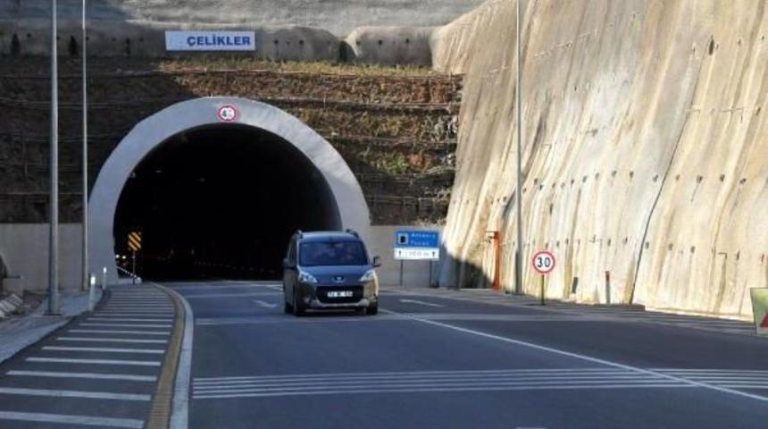 Amasra T&uuml;neli'nde S&ouml;k&uuml;len Ekipmanların Yenileri Geldi