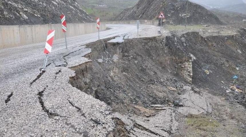 Uluslararası Yolda &Ccedil;&ouml;kme Meydana Geldi