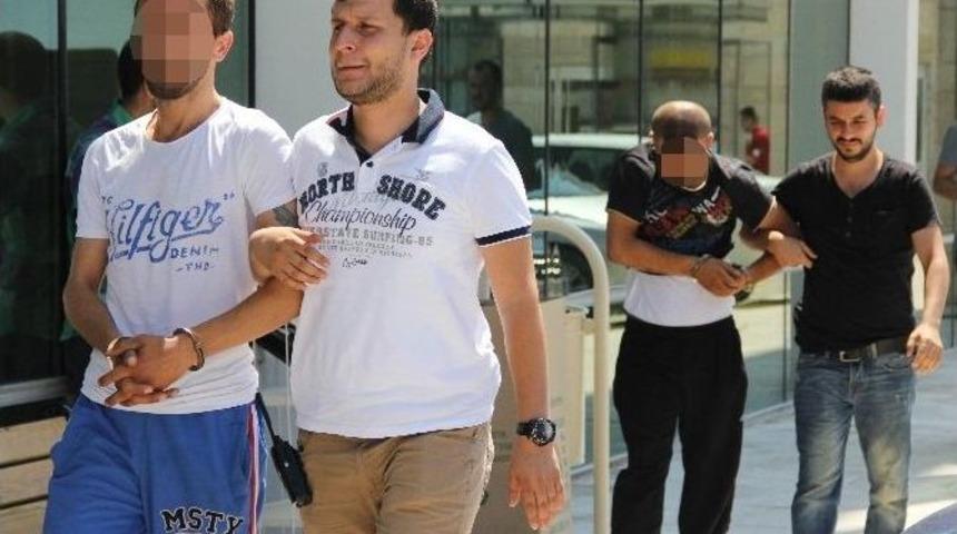 Araçlarına Aldıkları Çocuğun Cep Telefonunu Gasp Edilmesi Davası