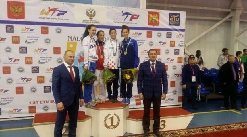 Rukiye&rsquo;den Altın Madalya