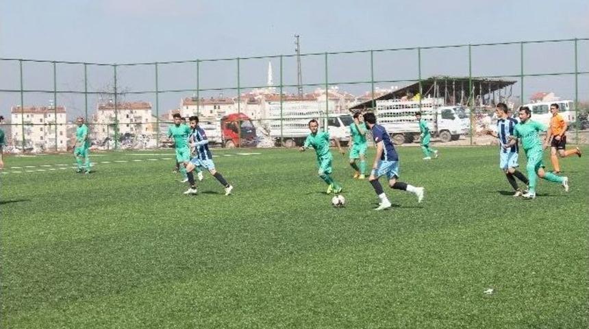 1. Amat&ouml;r K&uuml;me&rsquo;de İn&ouml;n&uuml; &Uuml;niversite İle Demirspor Şampiyon Oldu