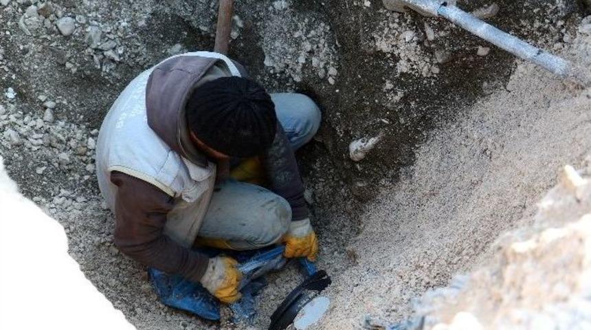 K&ouml;m&uuml;rc&uuml;ler Sitesine 20 Yıl Sonra Kanalizasyon Geldi