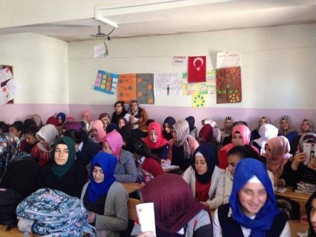 Öğrencilere Madde Bağımlılığı Semineri Verildi